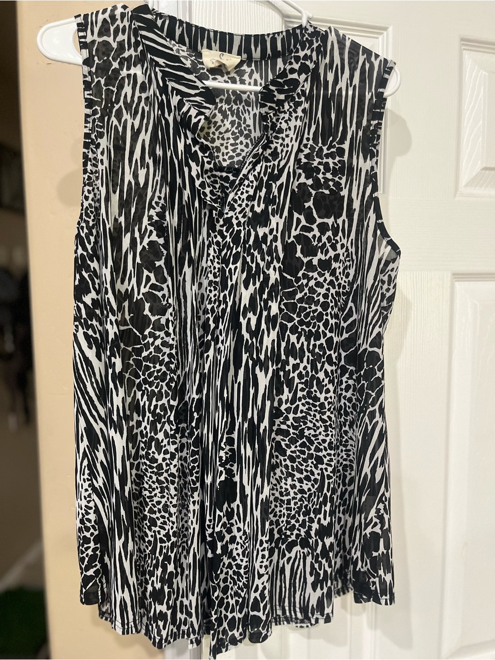 Black & White Animal-Print Sleeveless Camisole